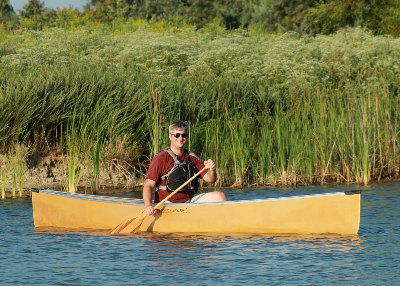 Solo and tandem canoes